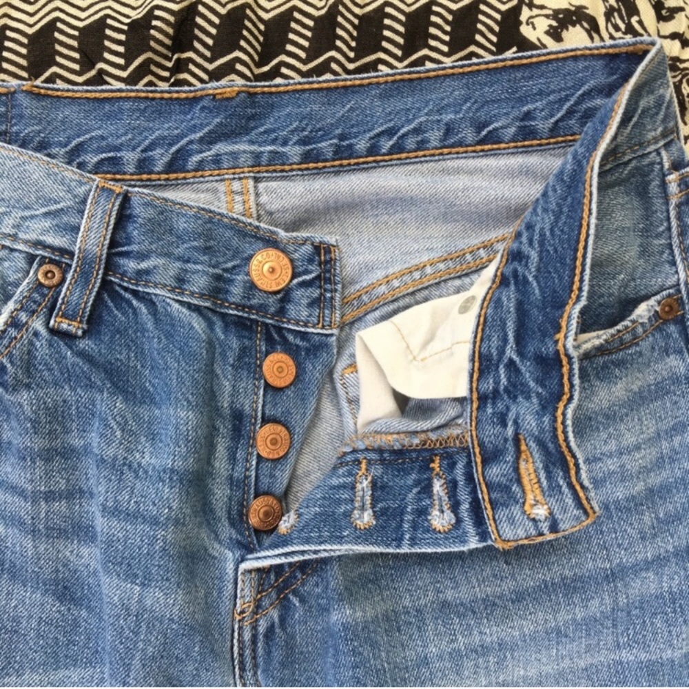 Button Fly Levi’s - image 3
